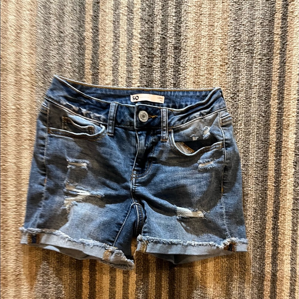 SO distressed midi shorts size 1/25